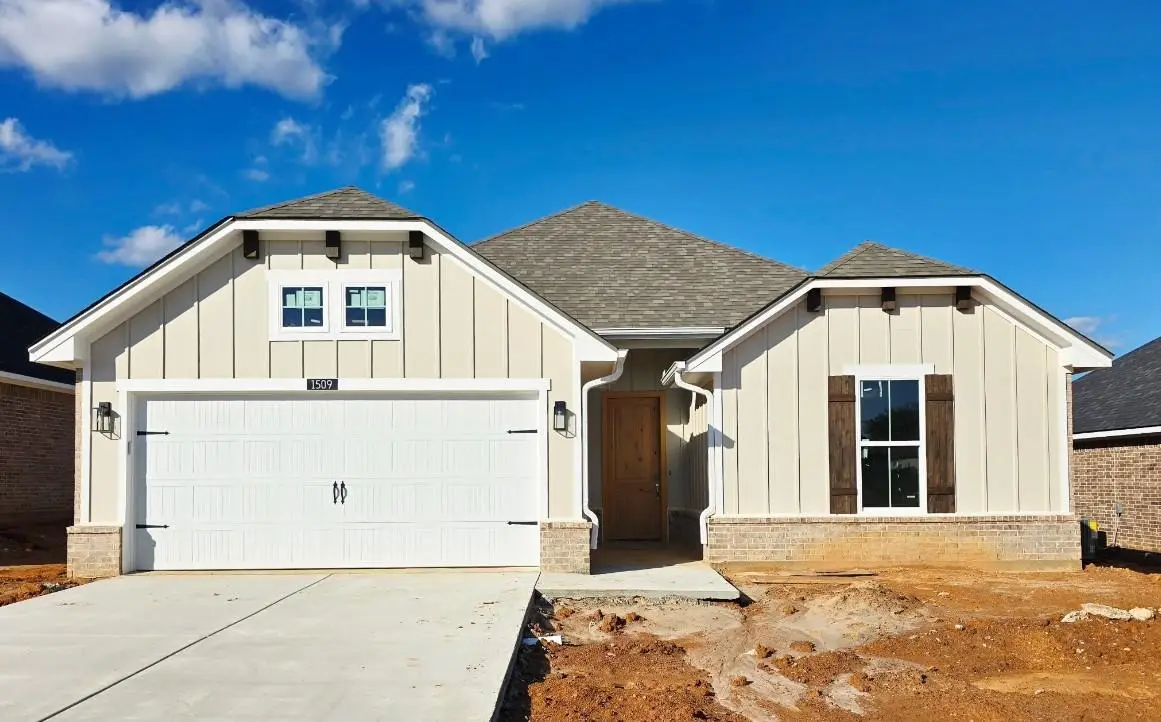 1509 Grace Acres Lane, Longview, TX 75605 - Image #1