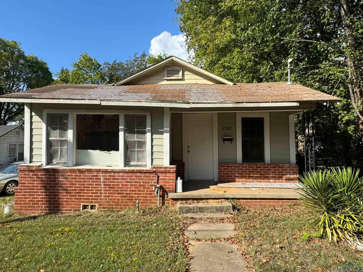 2307 Fair St, Marshall, TX 75670 - Image #1