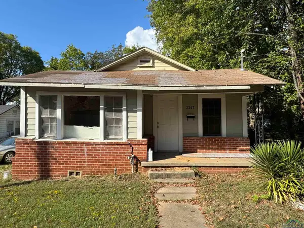 2307 Fair St, Marshall, TX 75670