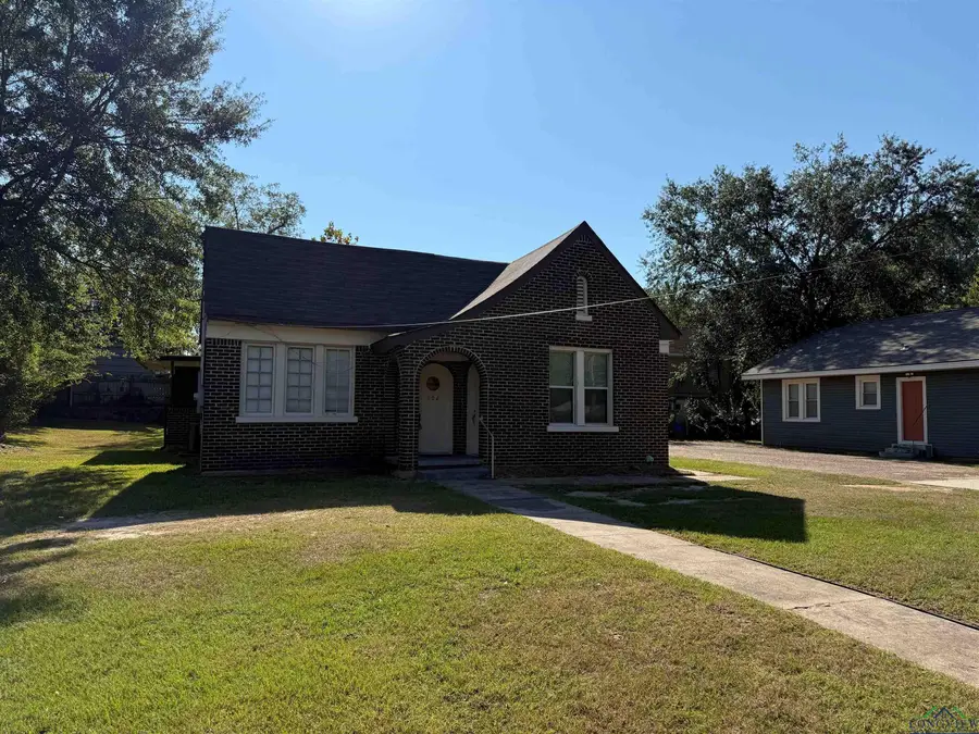 902 N Marshall, Henderson, TX 75652 - Image #2