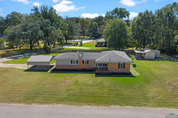 159 Creswell St., Center, TX 75935