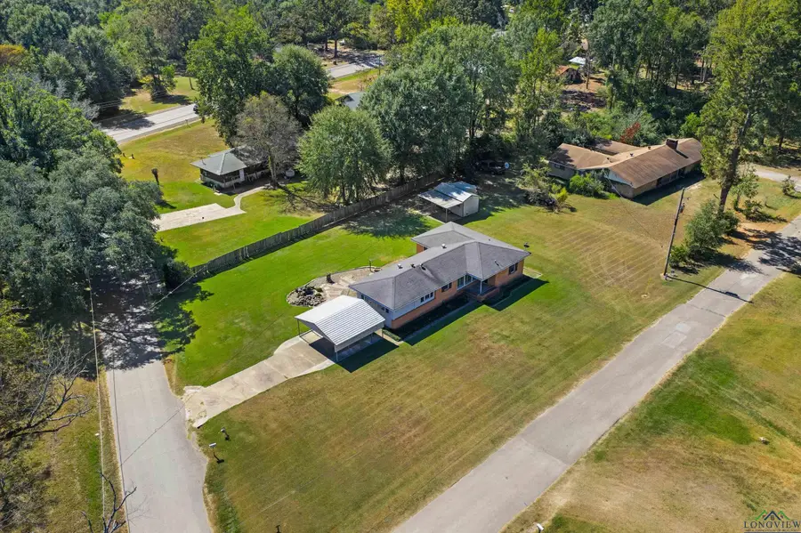 159 Creswell St., Center, TX 75935 - Image #2