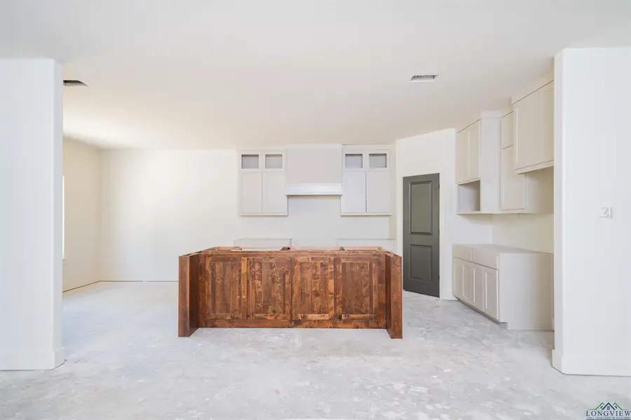 284 Ron Boyett, White Oak, TX 75693 - Image #3