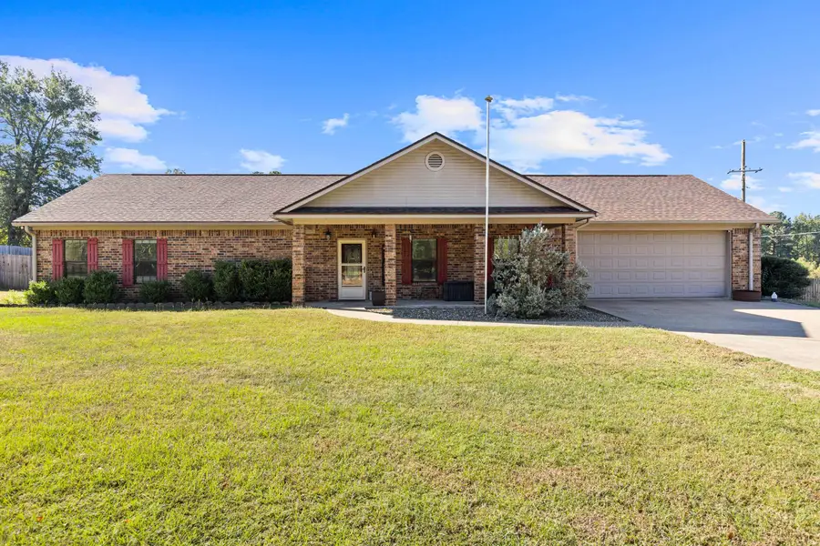 124 WOODPECKER RD, Gladewater, TX 75647 - Image #2
