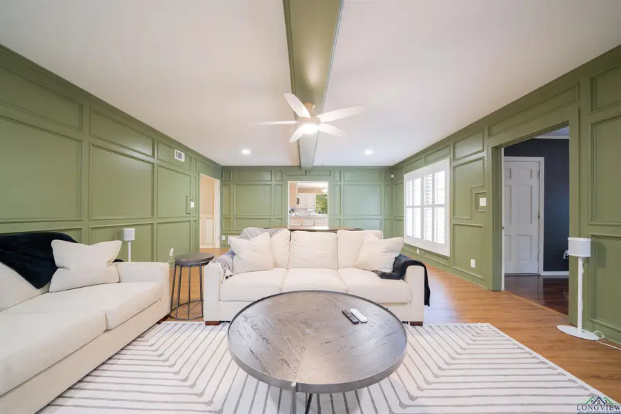 1900 W Hoyt Dr, Longview, TX 75601 - #2