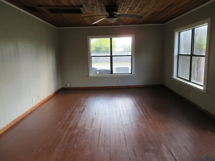 200 N Lane Wells, Longview, TX 75604 - Image #3