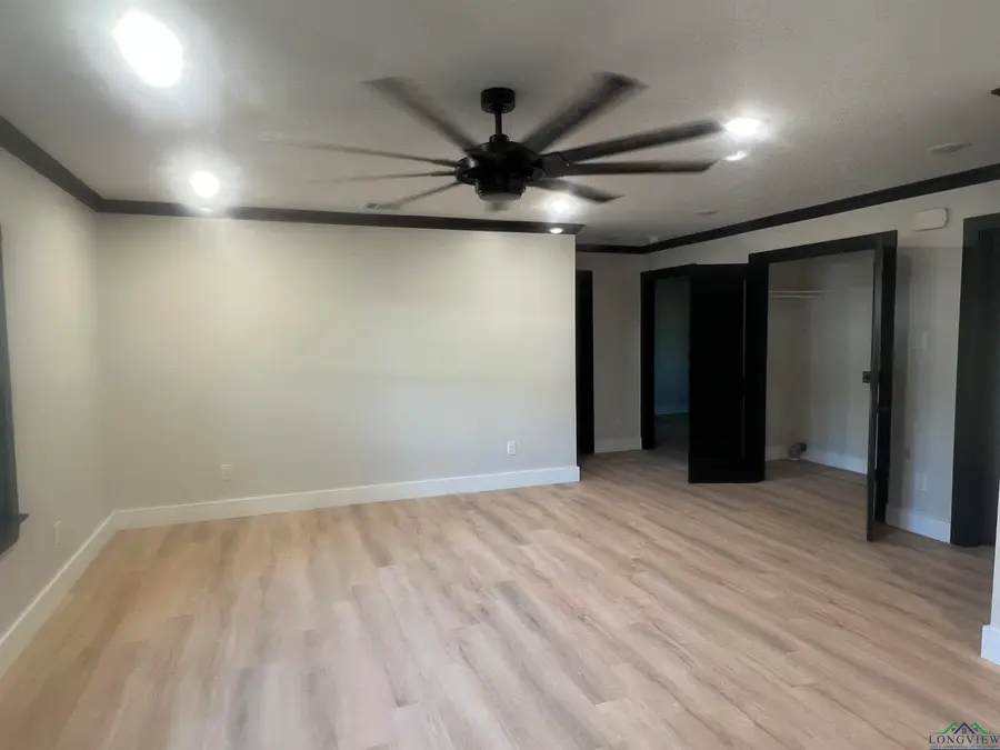 108 E Woodland Rd, Marshall, TX 75672 - Image #2