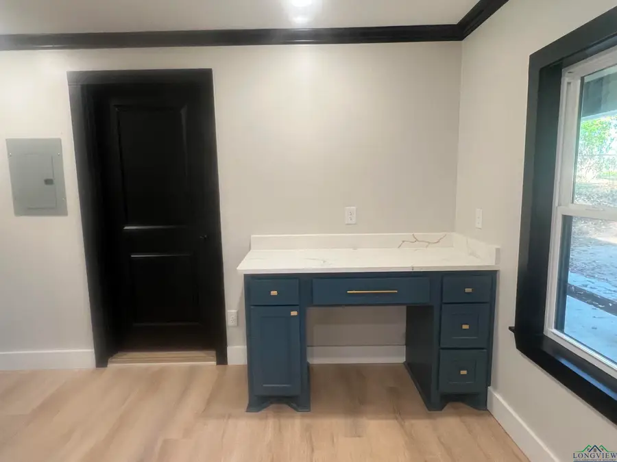 108 E Woodland Rd, Marshall, TX 75672 - Image #3