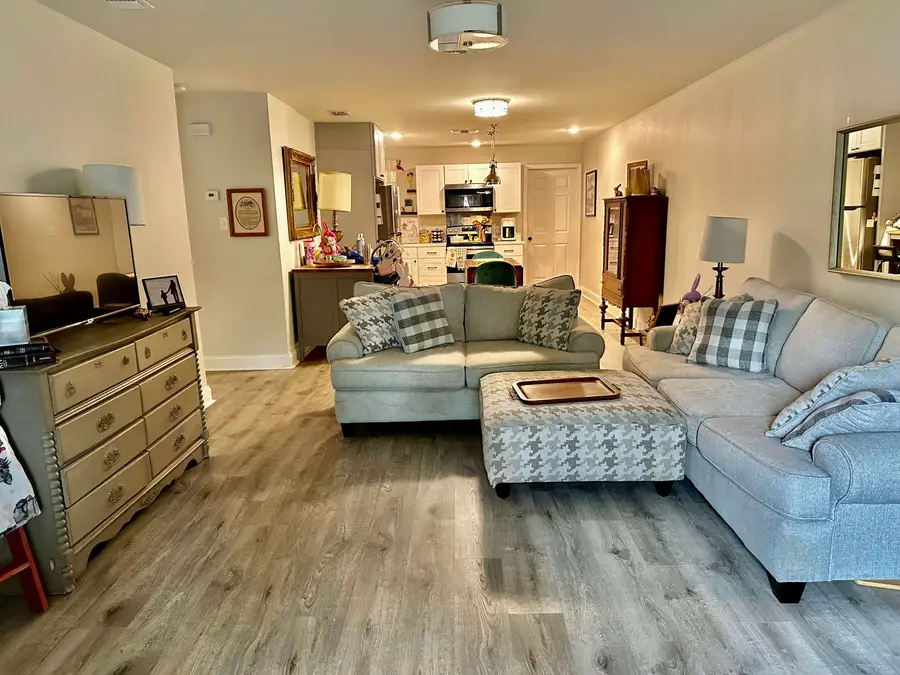 801 Faircreek Ln, Longview, TX 75604 - Image #3