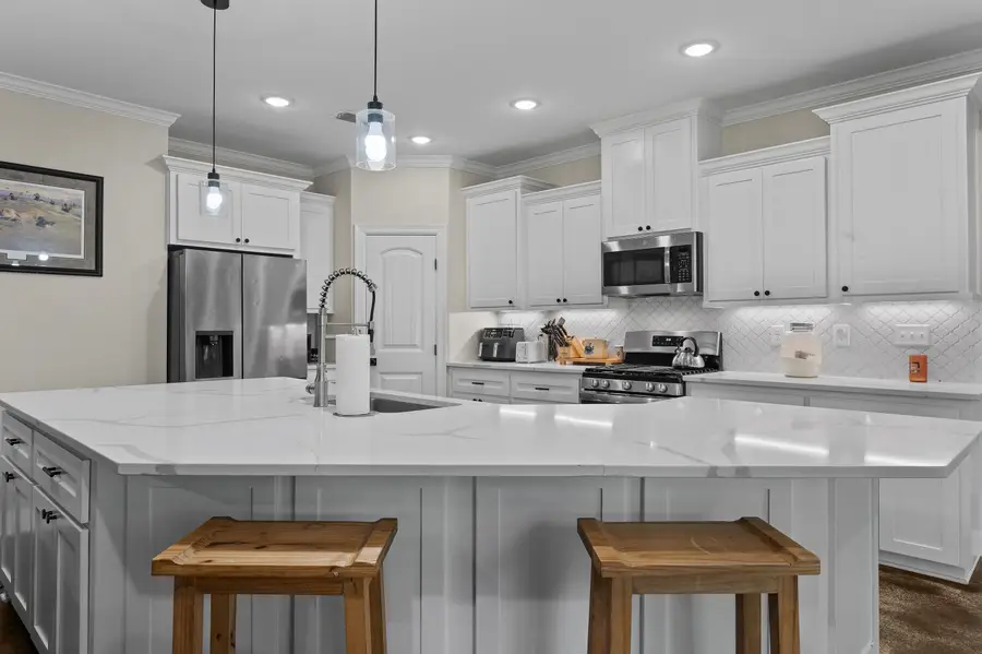 600 Rebecca DR, Carthage, TX 75633 - Image #2