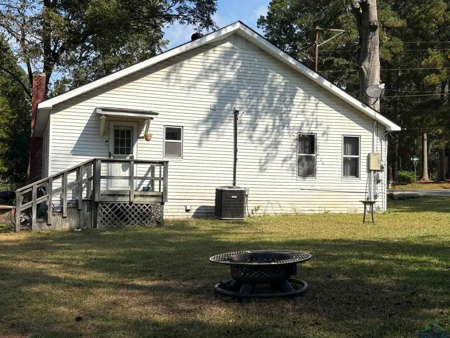 3306 Fitzgerald, Marshall, TX 75672-2318 - Image #2