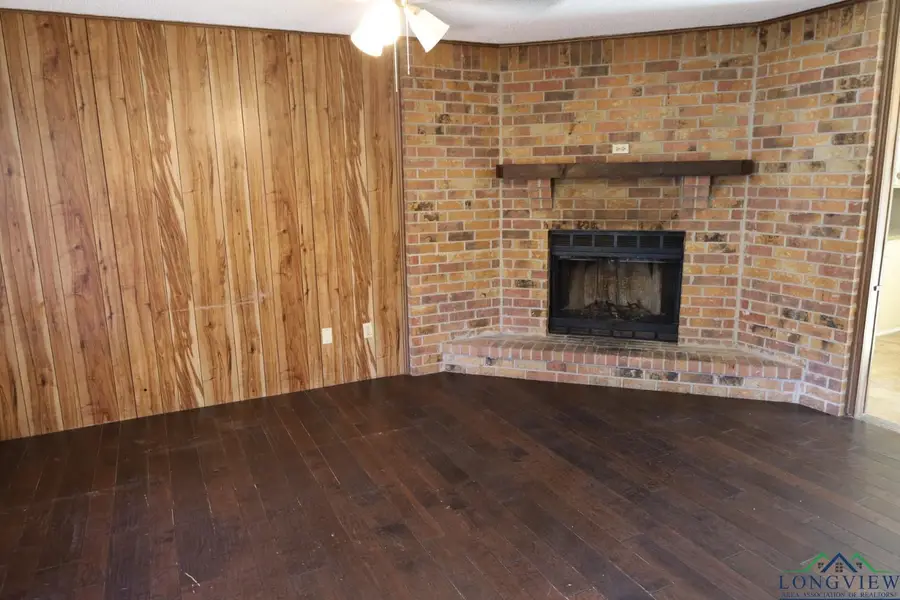 26 Melanie Ct, Longview, TX 75603 - Image #2