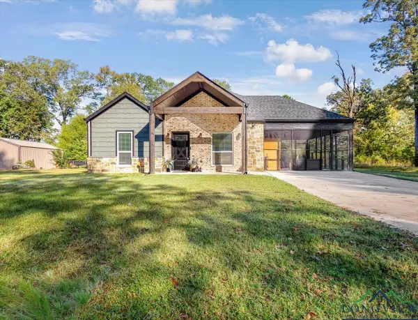 183 Tejas St, Carthage, TX 75633