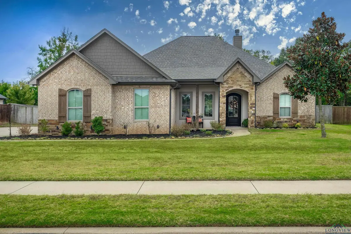 186 Circle Club Ln., Longview, TX 75602 - Image #1