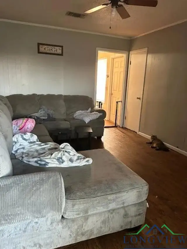 107 Berry Dr, Wake Village, TX 75501 - Image #3