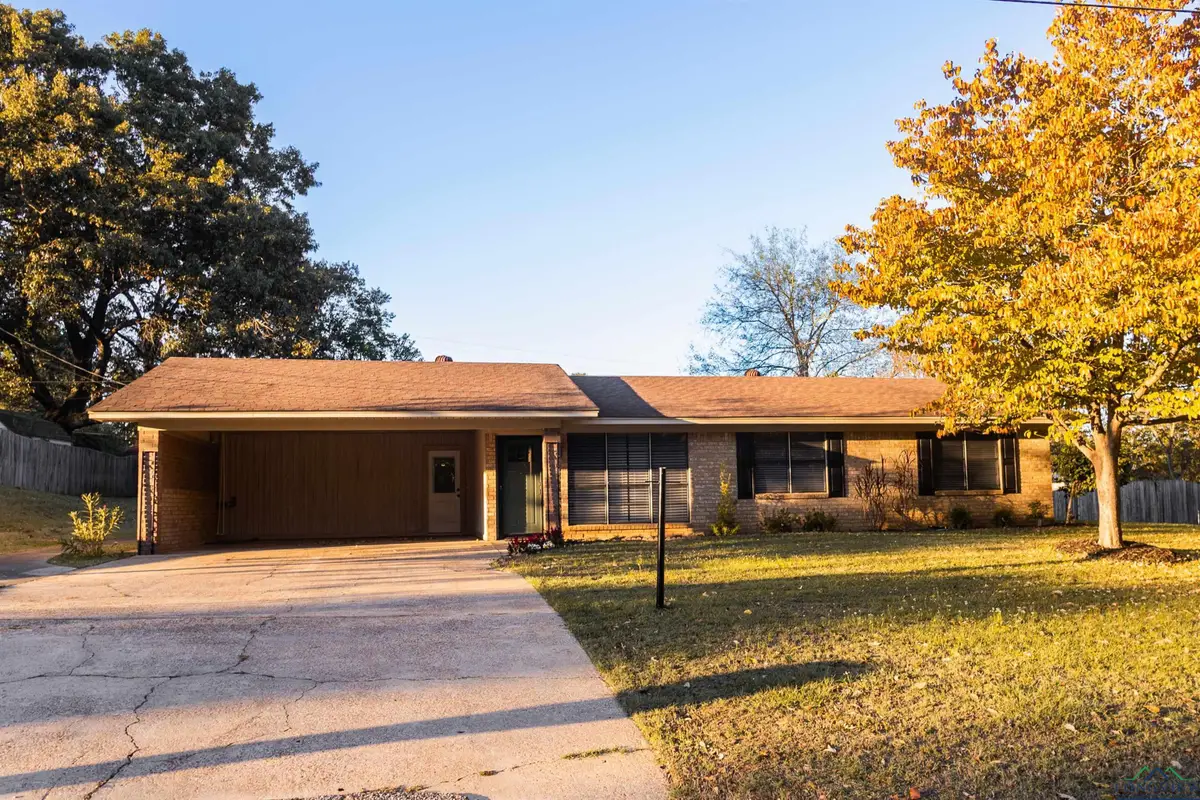 309 E Nancy St., White Oak, TX 75693 - Image #1