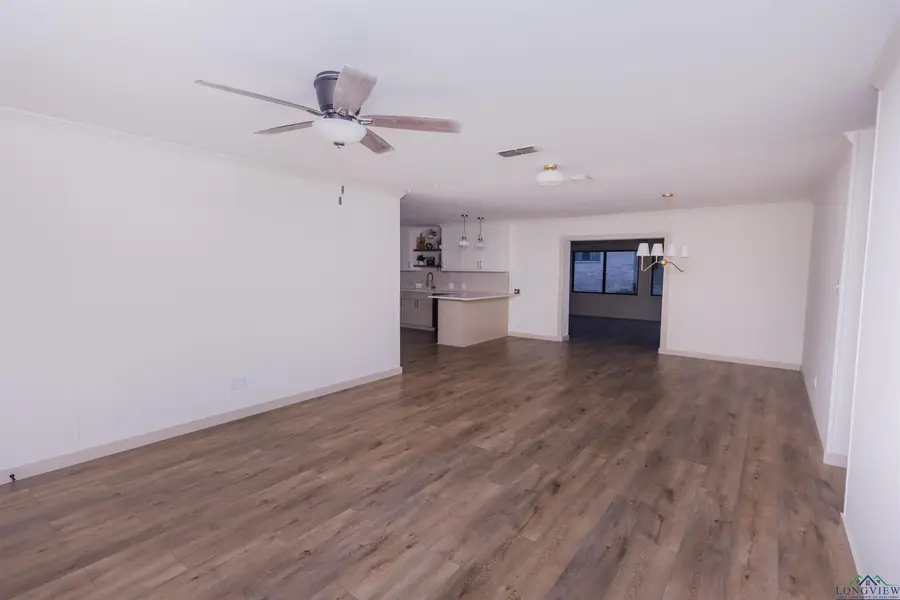 309 E Nancy St., White Oak, TX 75693 - Image #3