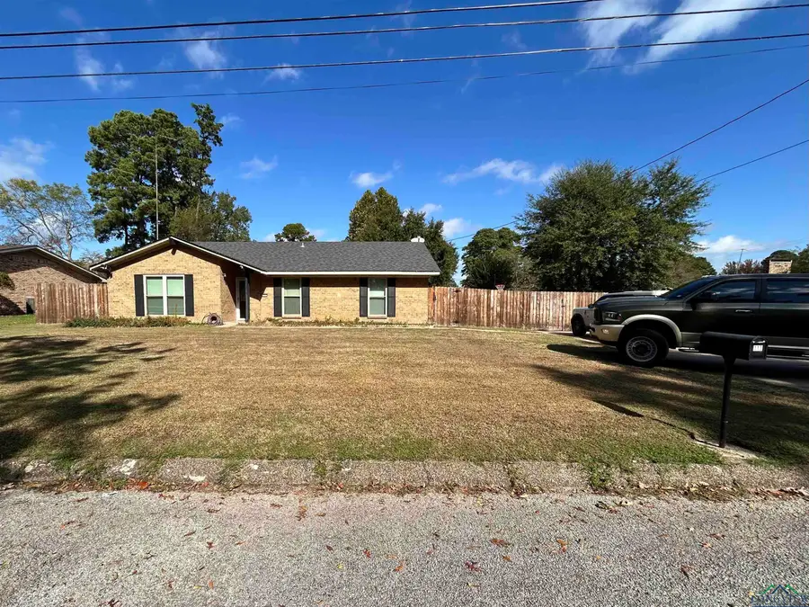113 E Larkspur, White Oak, TX 75693-1500 - Image #2