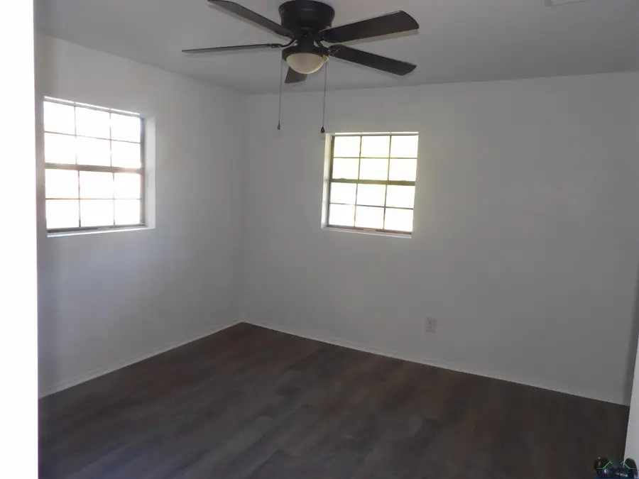 2403 Chatham St, Marshall, TX 75670 - Image #3