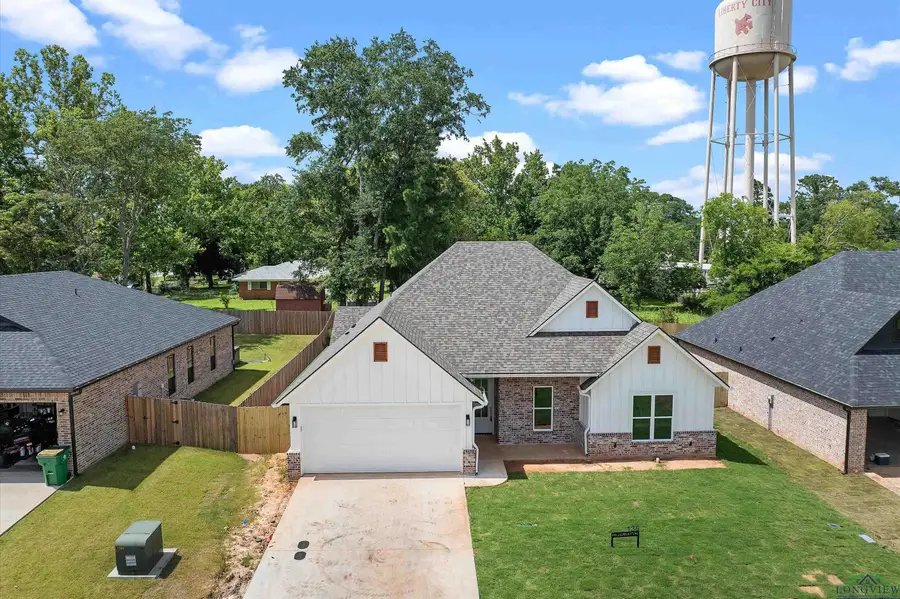 135 Hillcrest, Gladewater, TX 75647 - Image #2