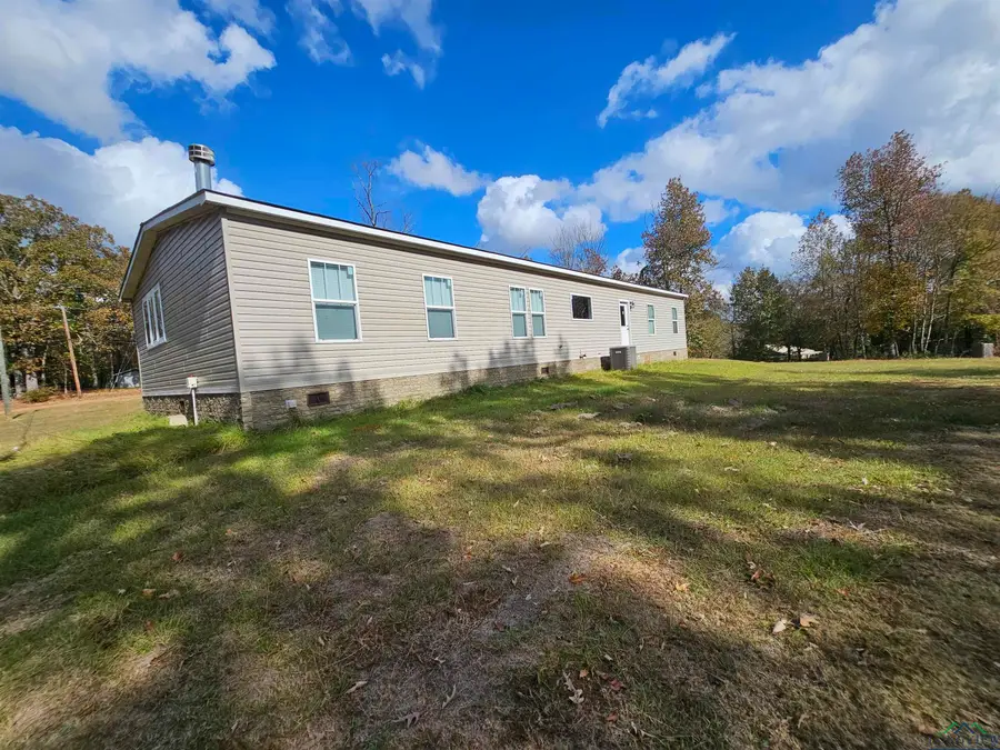 90 County Road 1110, Daingerfield, TX 75638 - Image #2