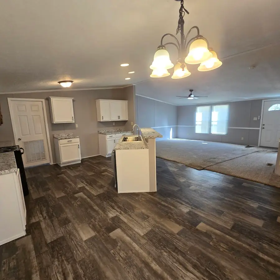 1975 CR 2074, Hull, TX 77564 - Image #3