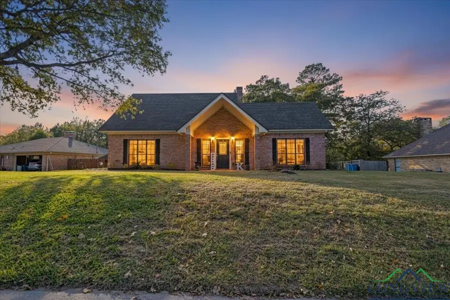 1701 Edgebrook St, Henderson, TX 75652 - Image #2