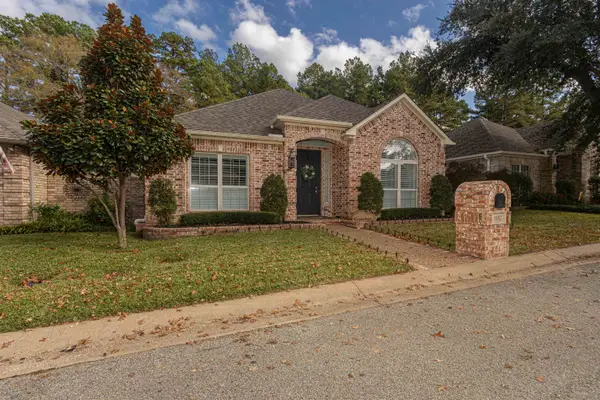 1157 Garden Park Cir, Tyler, TX 75703-0000