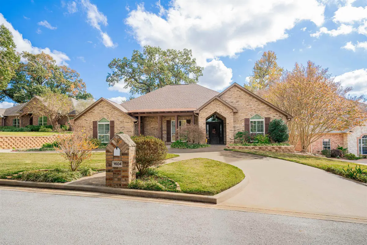 1604 Colonial Drive, Longview, TX 75605 - Image #1