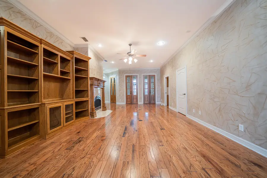 1604 Colonial Drive, Longview, TX 75605 - Image #3