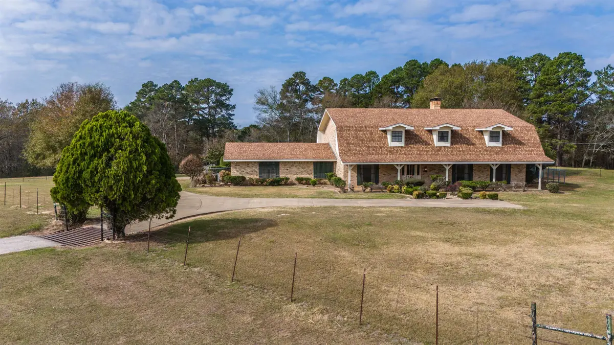 837 Bertha Jackson Rd, Marshall, TX 75670 - Image #1
