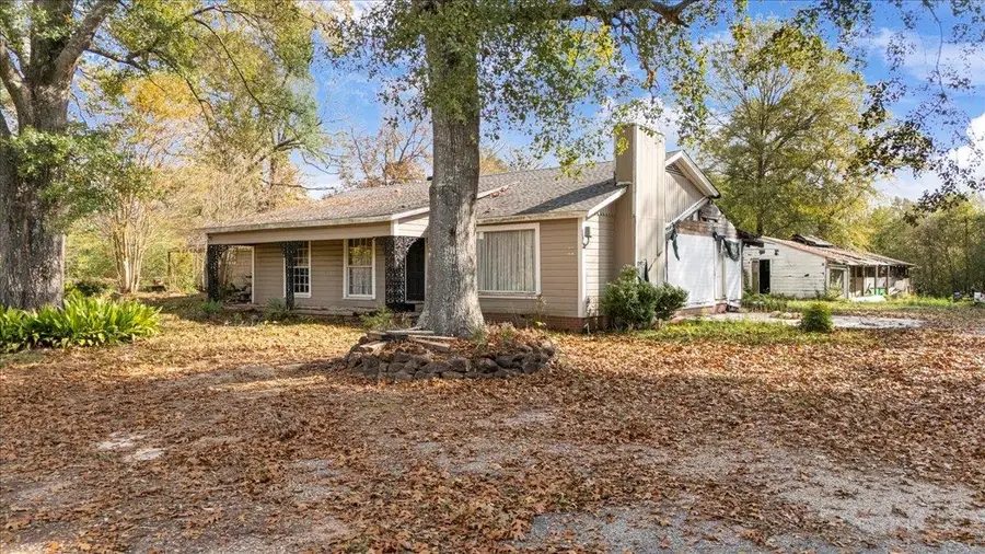 745 W Johnson Street, Tatum, TX 75691 - #2