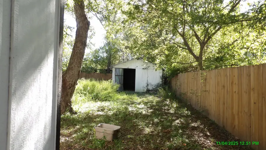 208 W ECKMAN, Longview, TX 75602 - Image #3