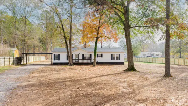 2568 James Marshall Rd, Marshall, TX 75670