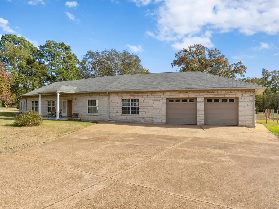 1103 Webb Street, Daingerfield, TX 75638 - Image #2