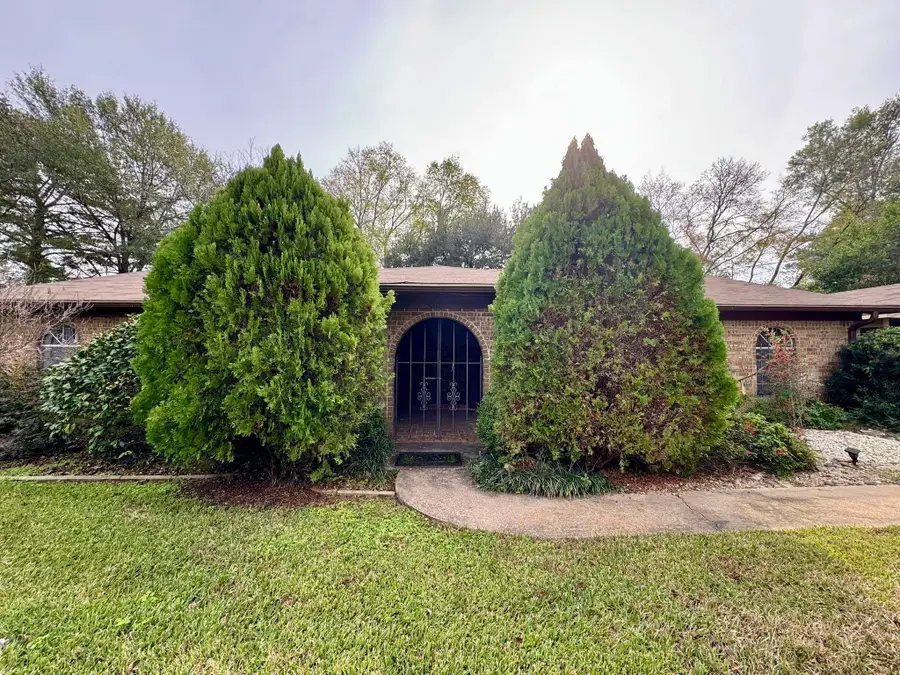 300 Delwood, Longview, TX 75605 - Image #2