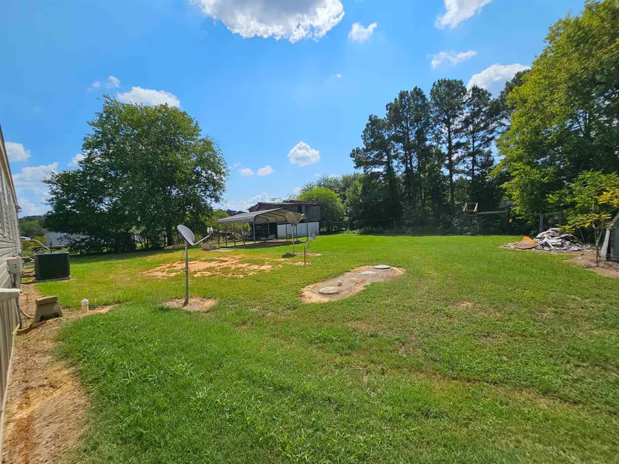 3342 Smelley Rd, Longview, TX 75605 - Image #2