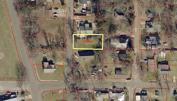 304 N Allen, Marshall, TX 75670