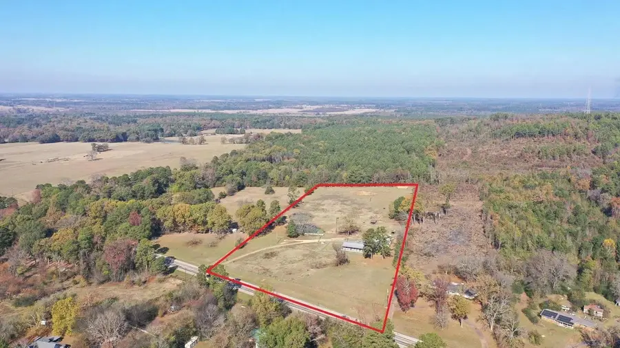 724 W Highway 11, Daingerfield, TX 75638 - Image #2