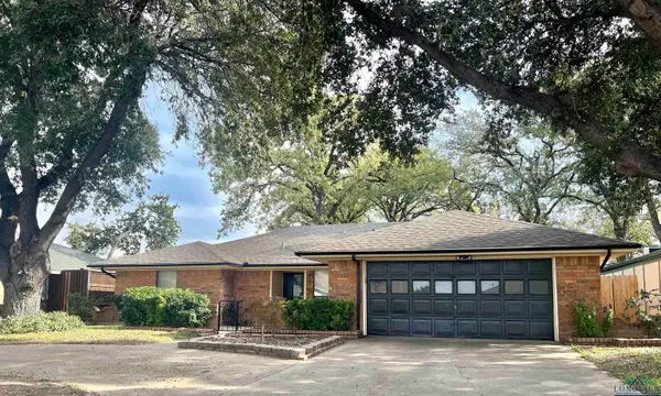 1504 SKYVIEW DR, Irving, TX 75060