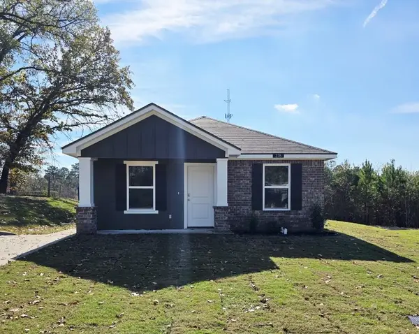 276 Omaha St., Gladewater, TX 75647