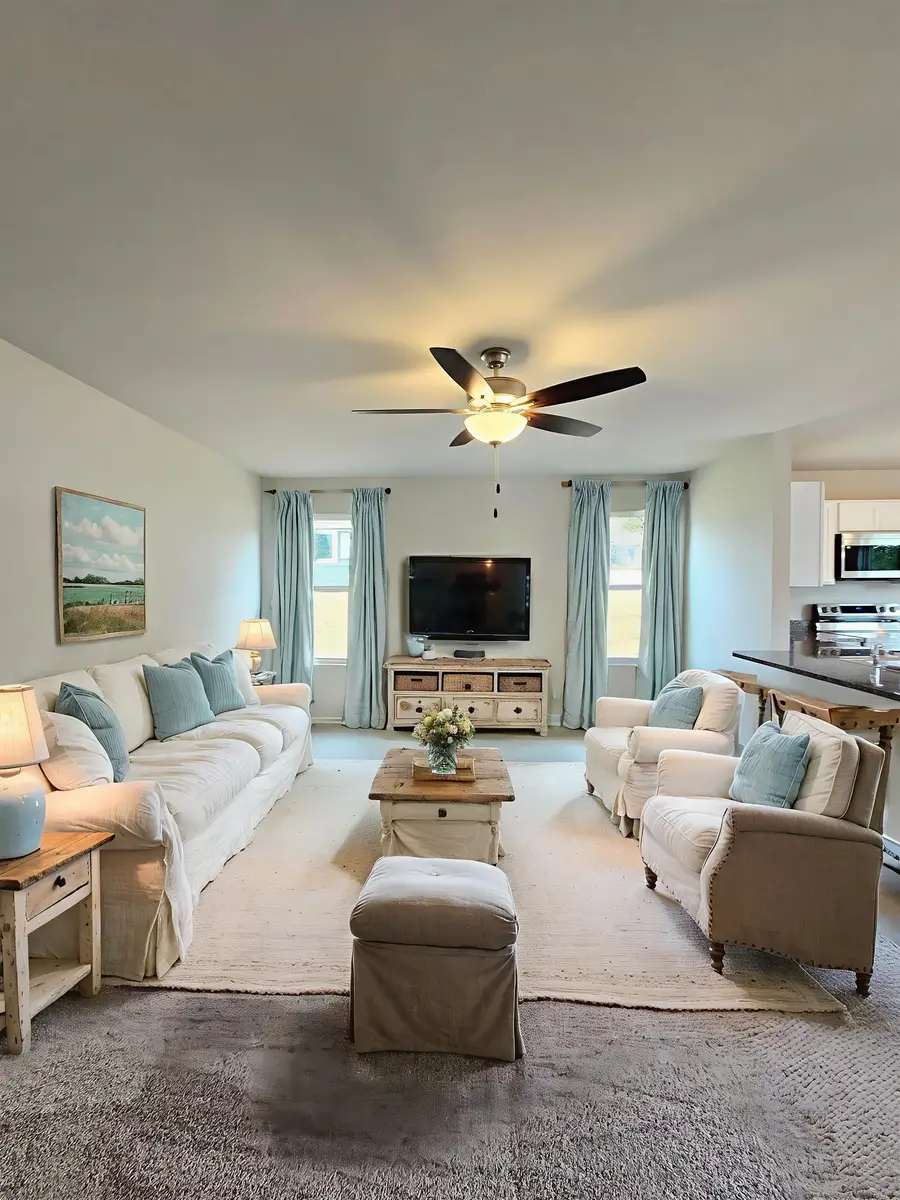 273 Omaha St., Gladewater, TX 75647 - #3