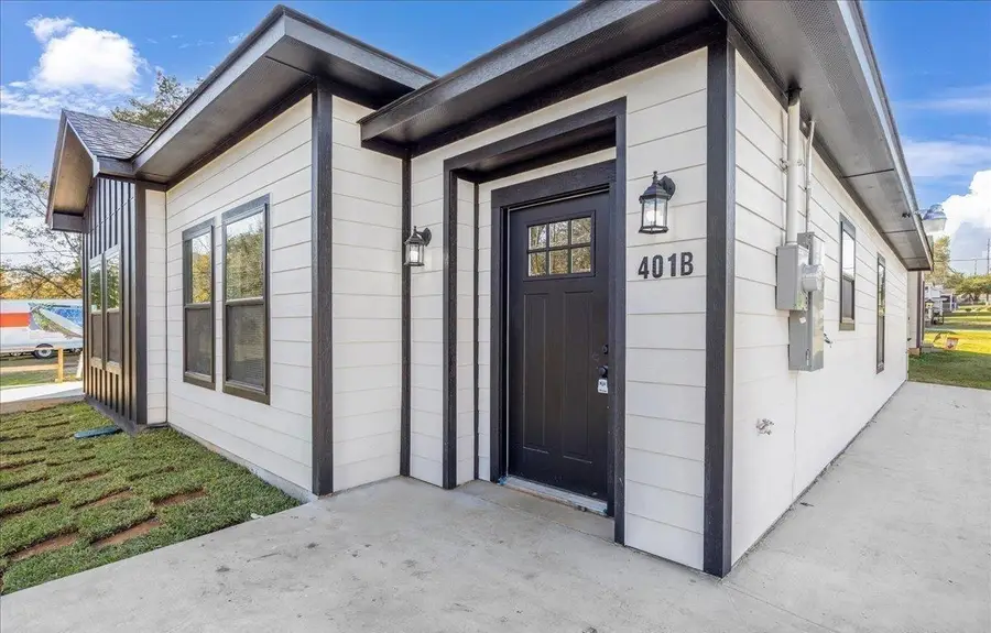 401 S Georgia St Unit B, Troup, TX 75789 - Image #2