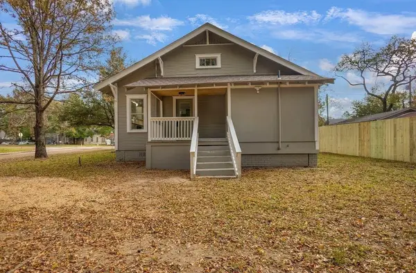 301 S Ponsard, Troup, TX 75789-2165