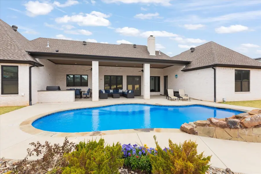 211 Ella Kate Dr., Longview, TX 75605 - Image #2