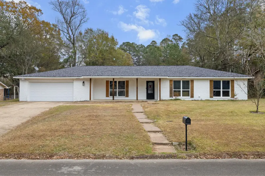 702 S Honeysuckle DR, White Oak, TX 75693 - Image #2