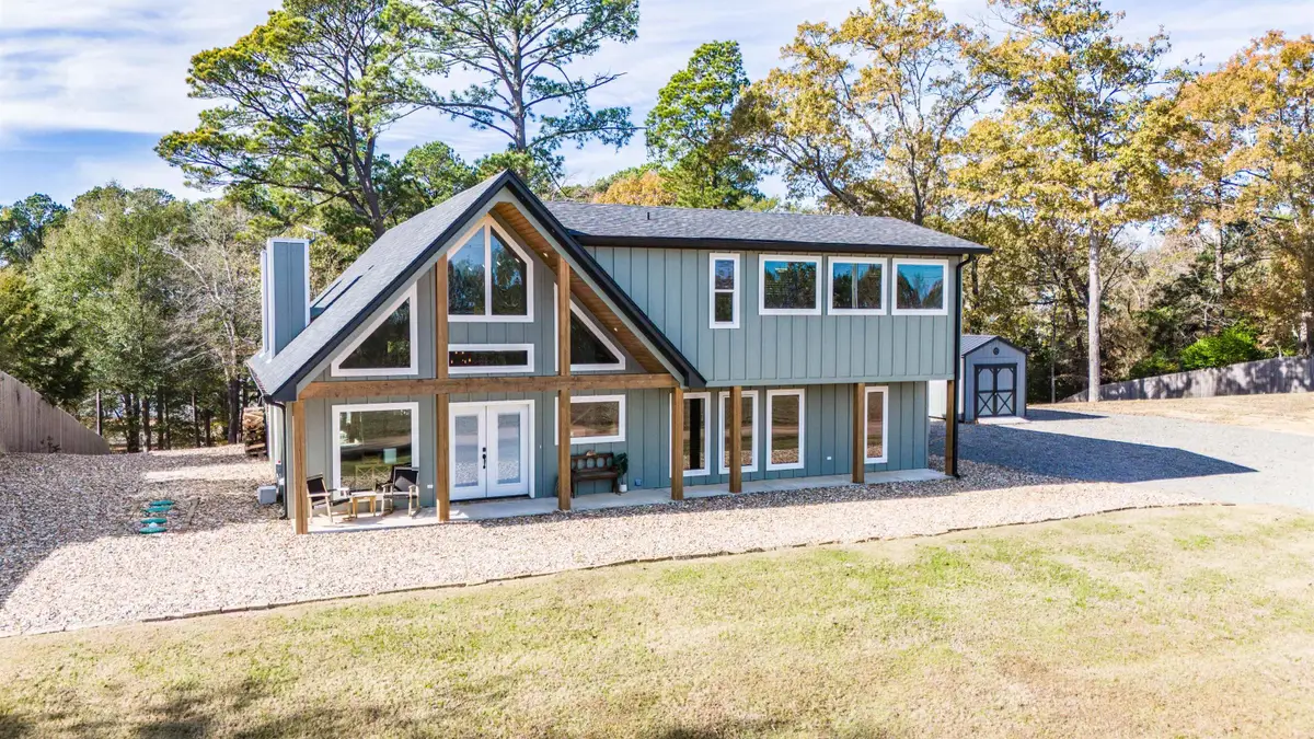 449 Lakeview Circle, Jefferson, TX 75657 - Image #1