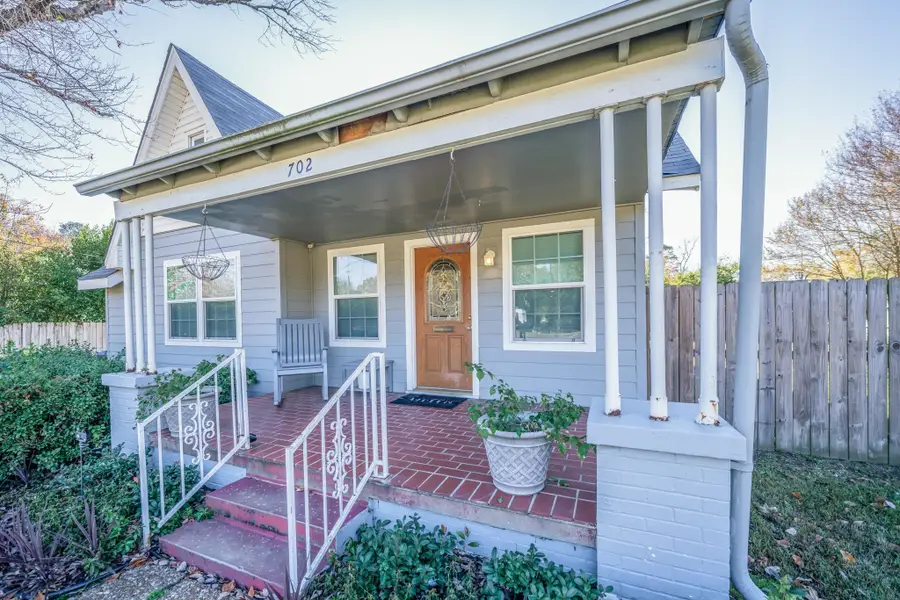 702 E Young St., Longview, TX 75602 - Image #2