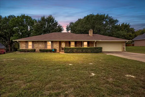 18196 Adele Lane, Whitehouse, TX 75792