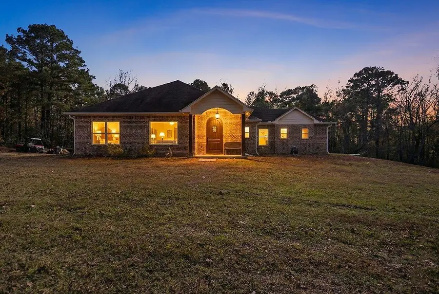 1148 CR 3138, Mount Enterprise, TX 75681 - Image #2